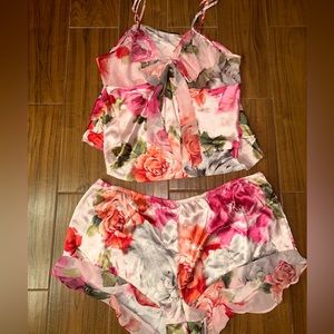 Pink floral sleepwear